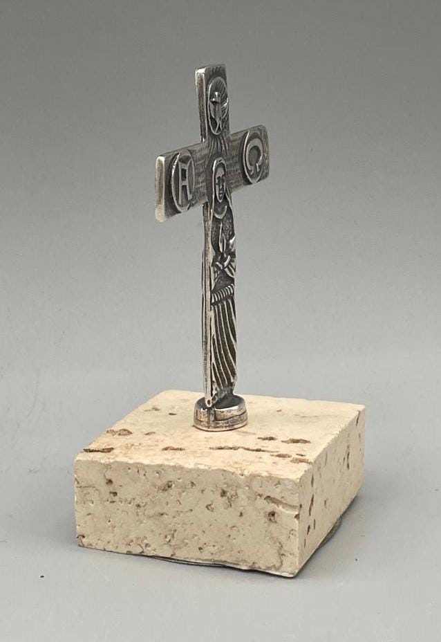 Croce da tavolo con bagno argento e base in marmo – 10 cm – cod. DBK202P-RT5