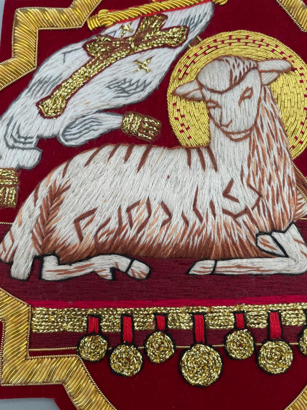 Icona Agnello di Dio ricamata a mano in filo oro