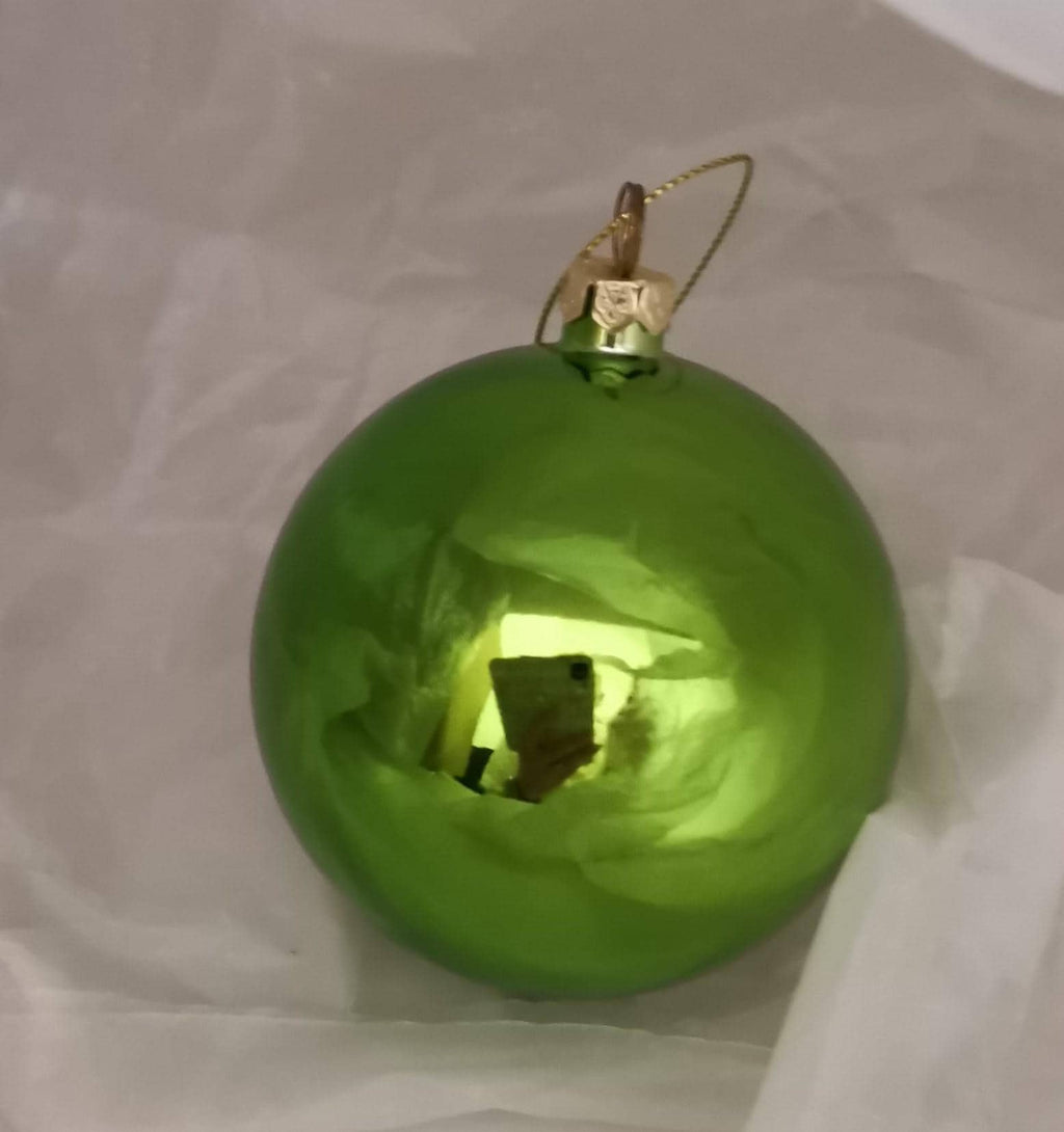 Pallina di Natale Verde con Medaglia di San Benedetto