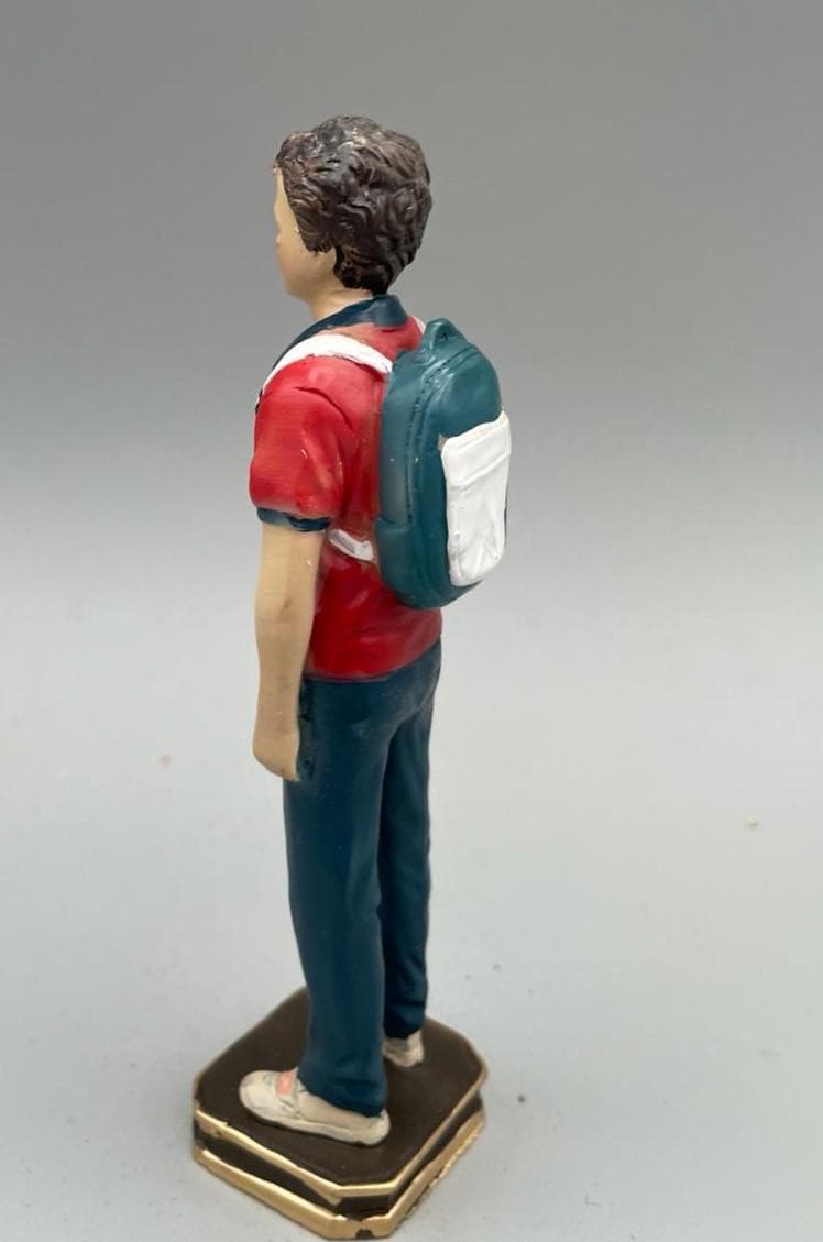 カルロ・アクティス像（手塗り樹脂製） – 12.5cm