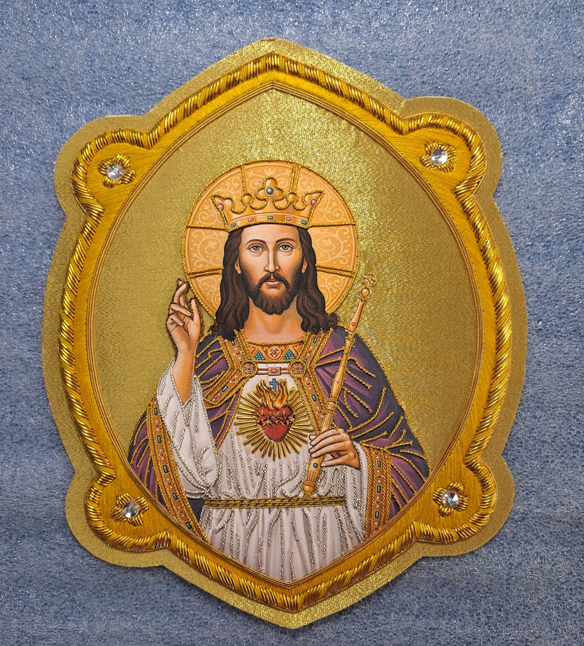 Icona Cristo Re ricamata a mano con filo oro