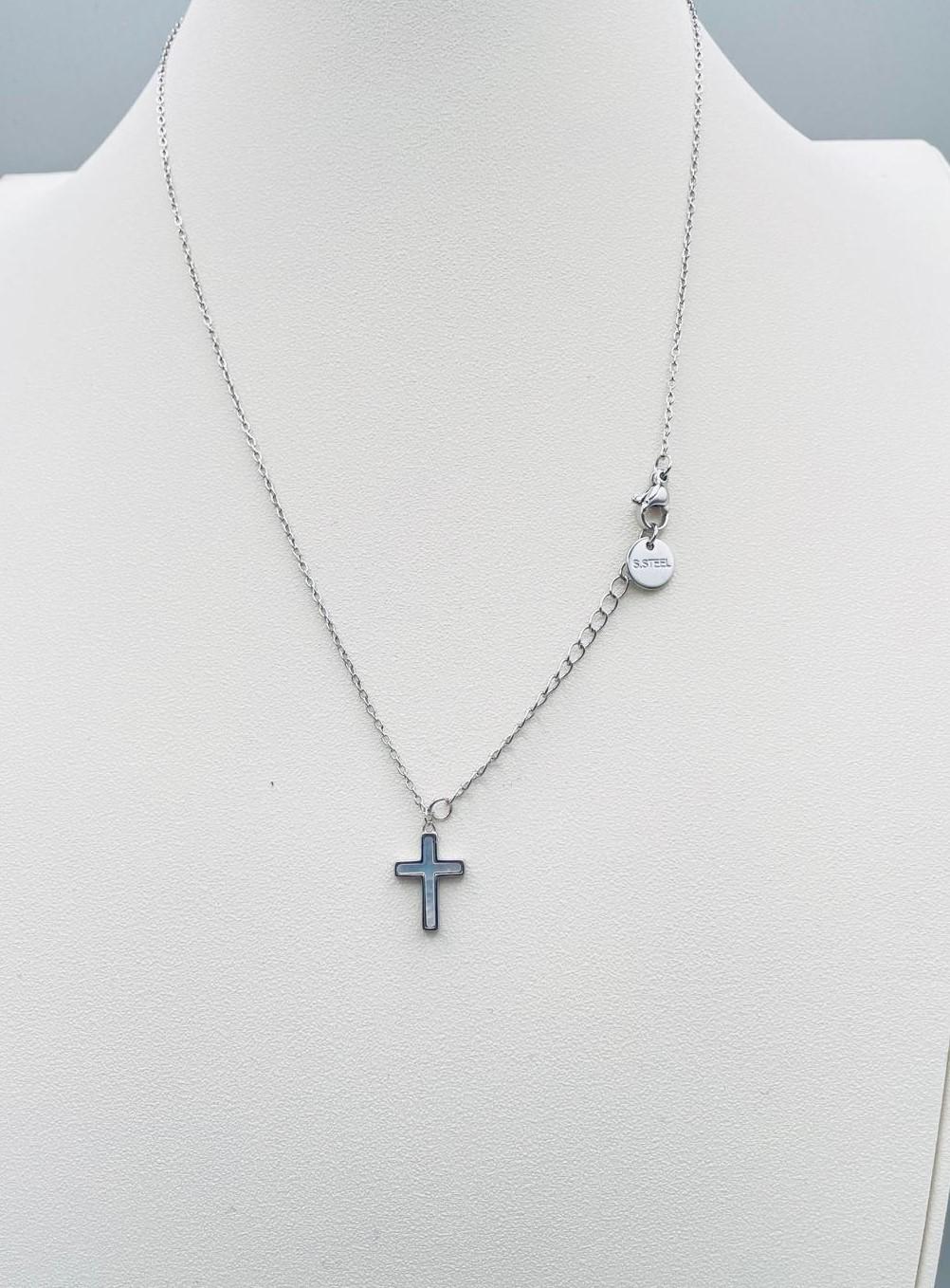 Halskette mit Doppelkreuz-Anhänger