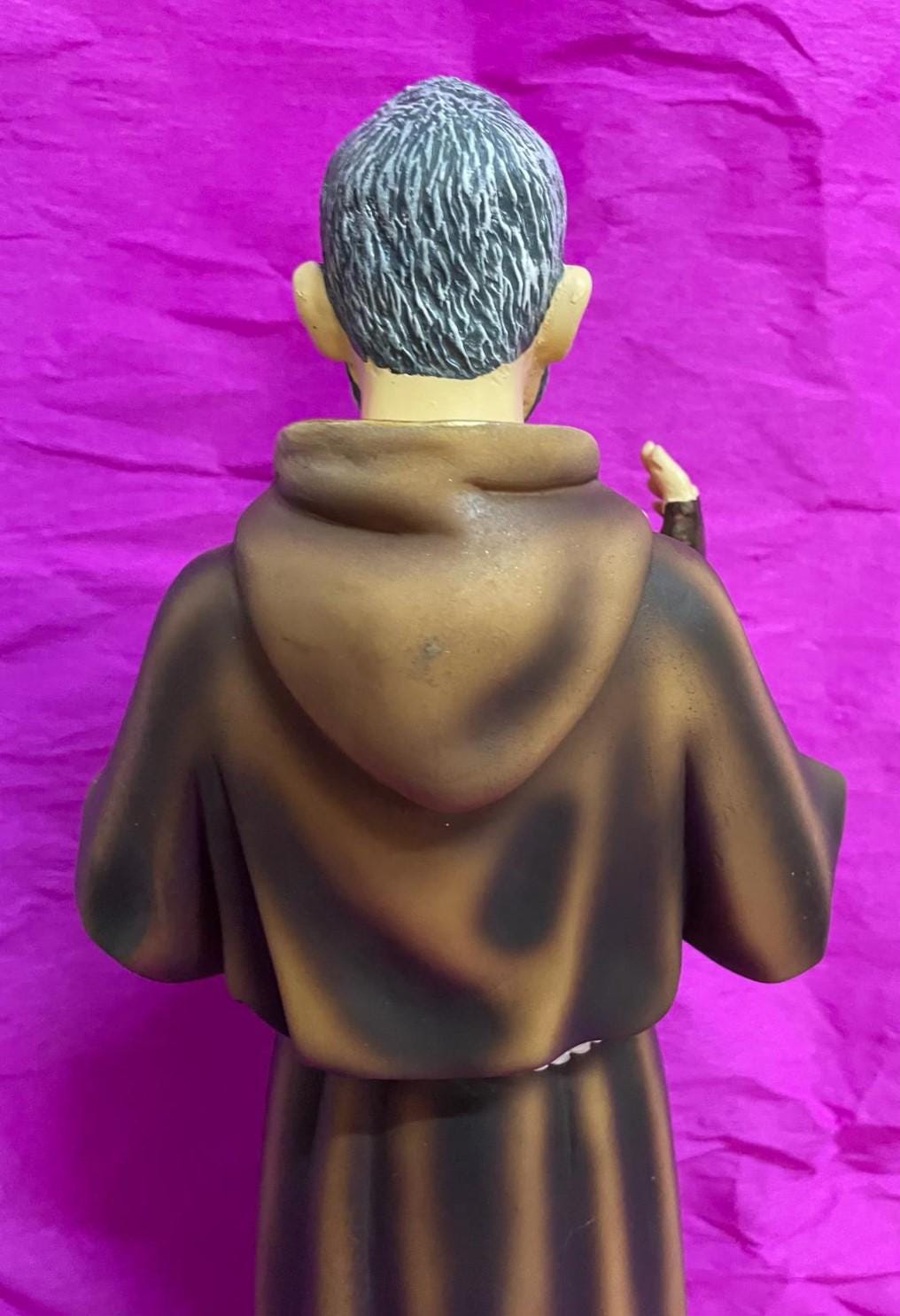ピエトレルチーナの聖ピオ神父像（手塗りレジン製）– 43 cm