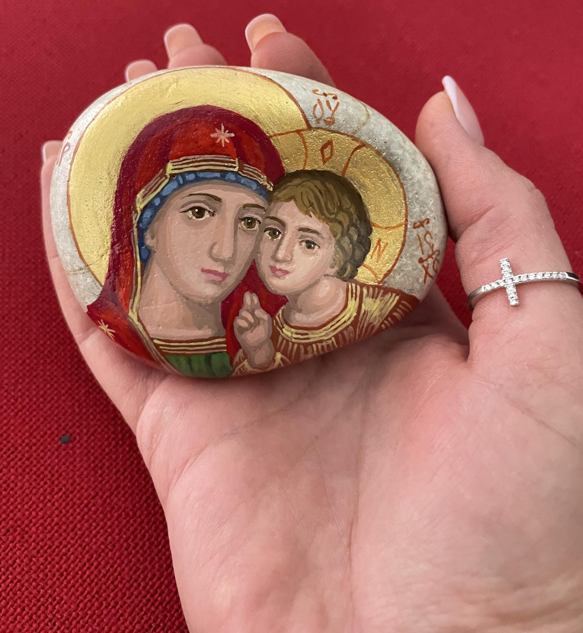 Ikone Madonna mit Kind auf Naturstein – Byzantinischer Stil, handbemalt