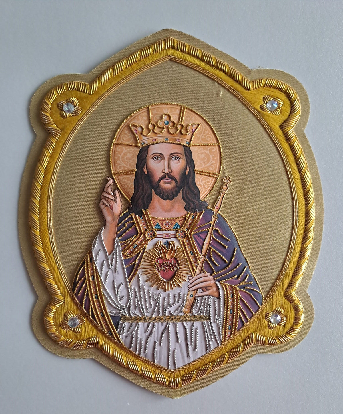 Icona Cristo Re ricamata a mano con filo oro