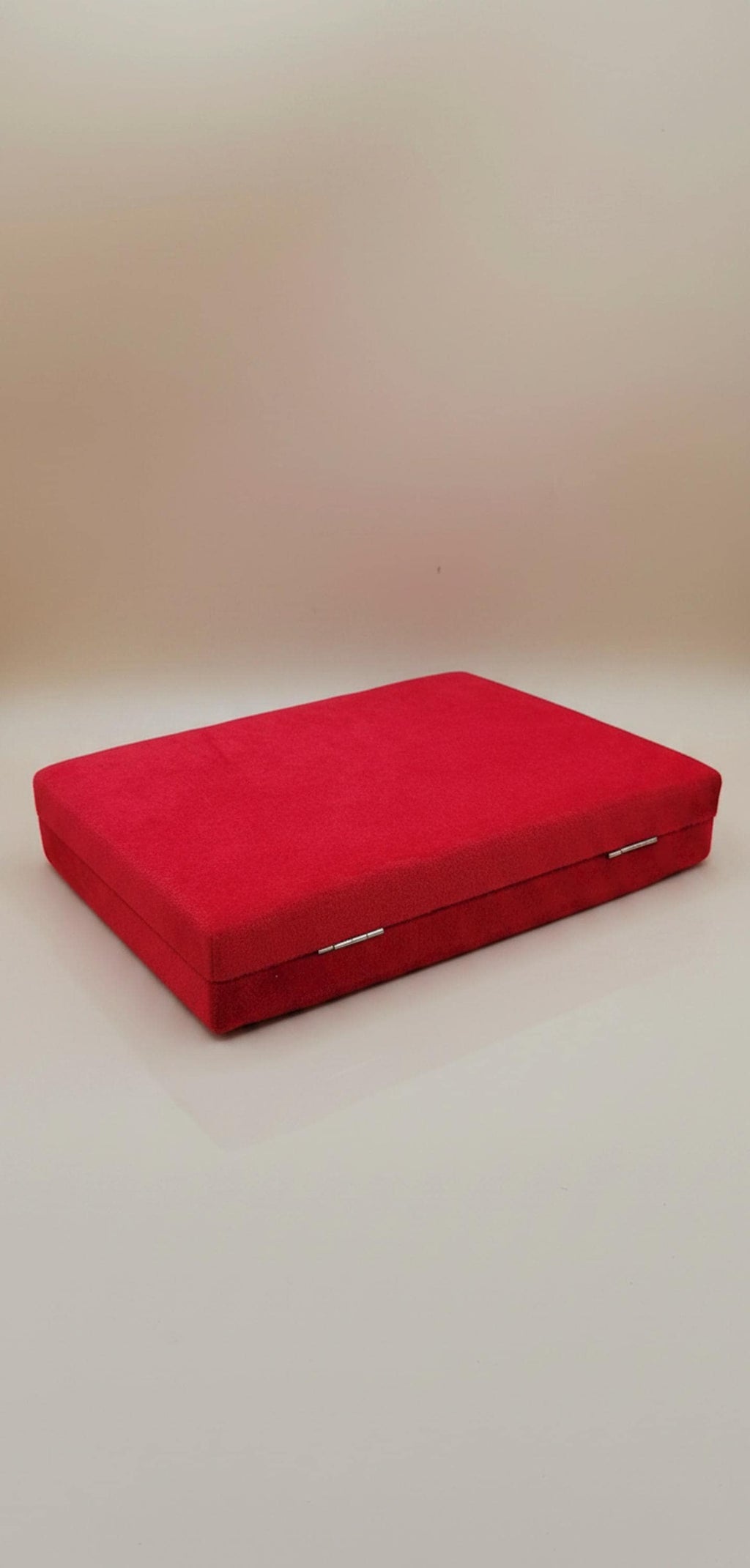 Dittico apribile Cristo Pantocratore e Madonna della Tenerezza in velluto rosso – 40 x 27 cm