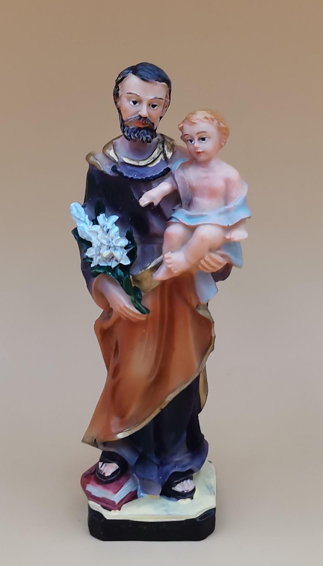 Statuette de Saint Joseph en résine peinte à la main – 11 cm